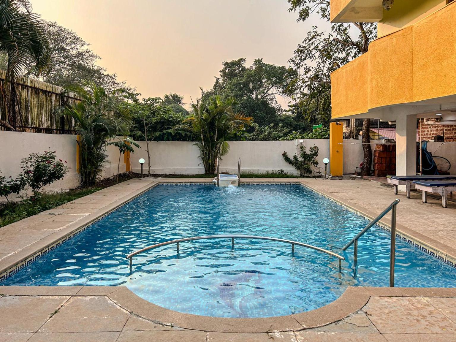 La Costa Residency Hotel Anjuna Bagian luar foto