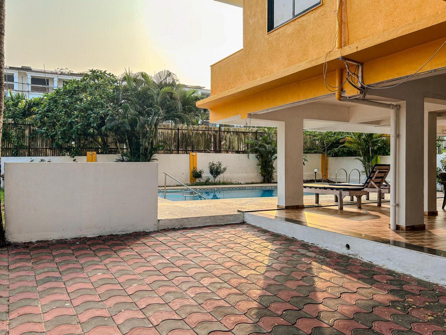 La Costa Residency Hotel Anjuna Bagian luar foto