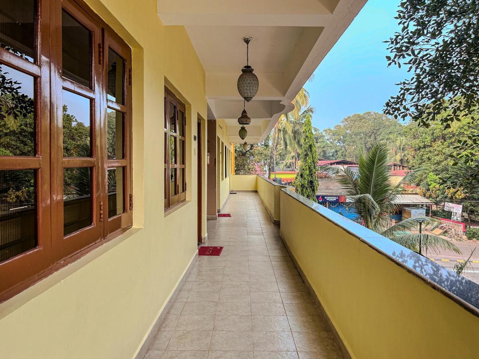 La Costa Residency Hotel Anjuna Bagian luar foto