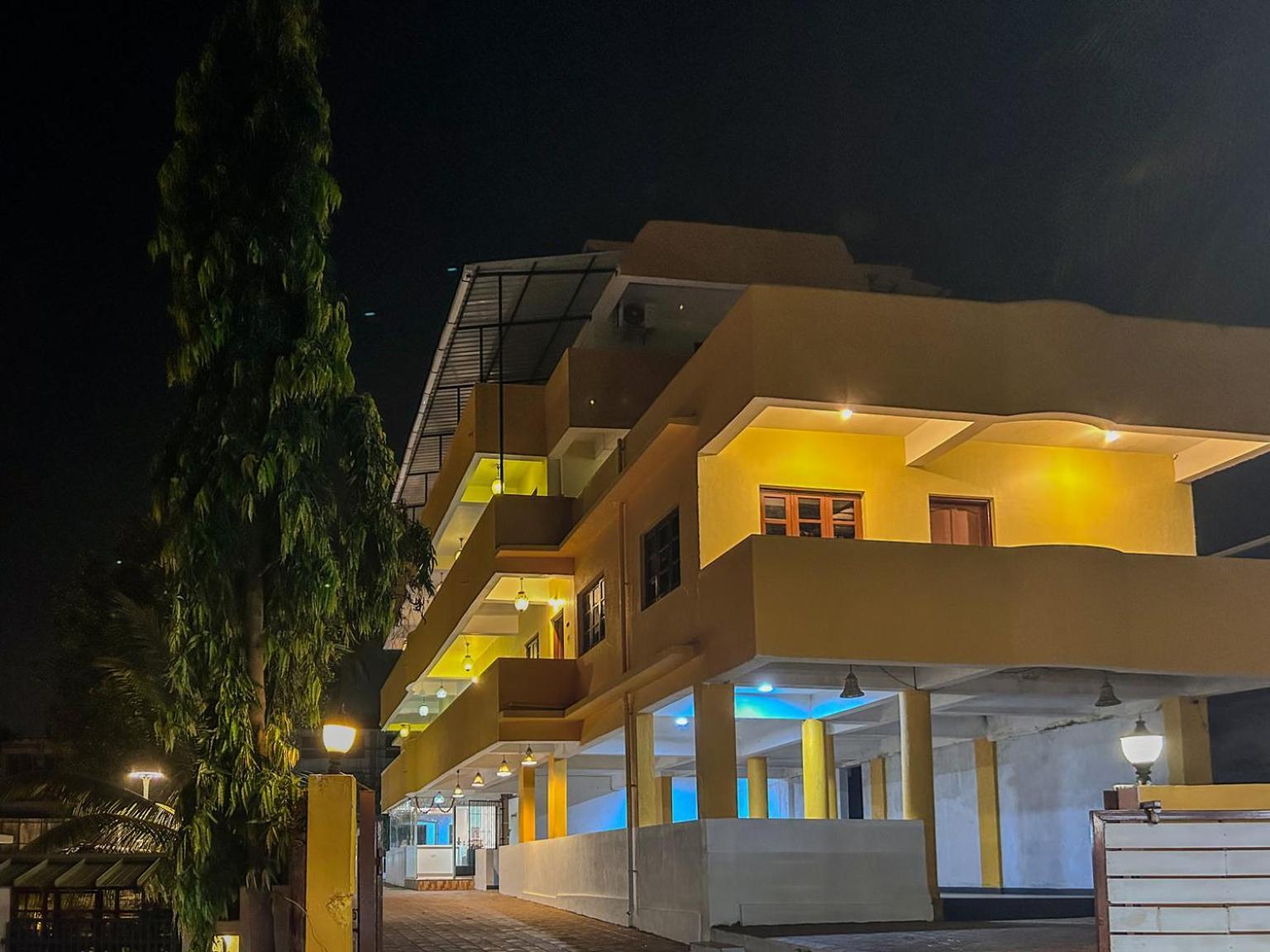 La Costa Residency Hotel Anjuna Bagian luar foto