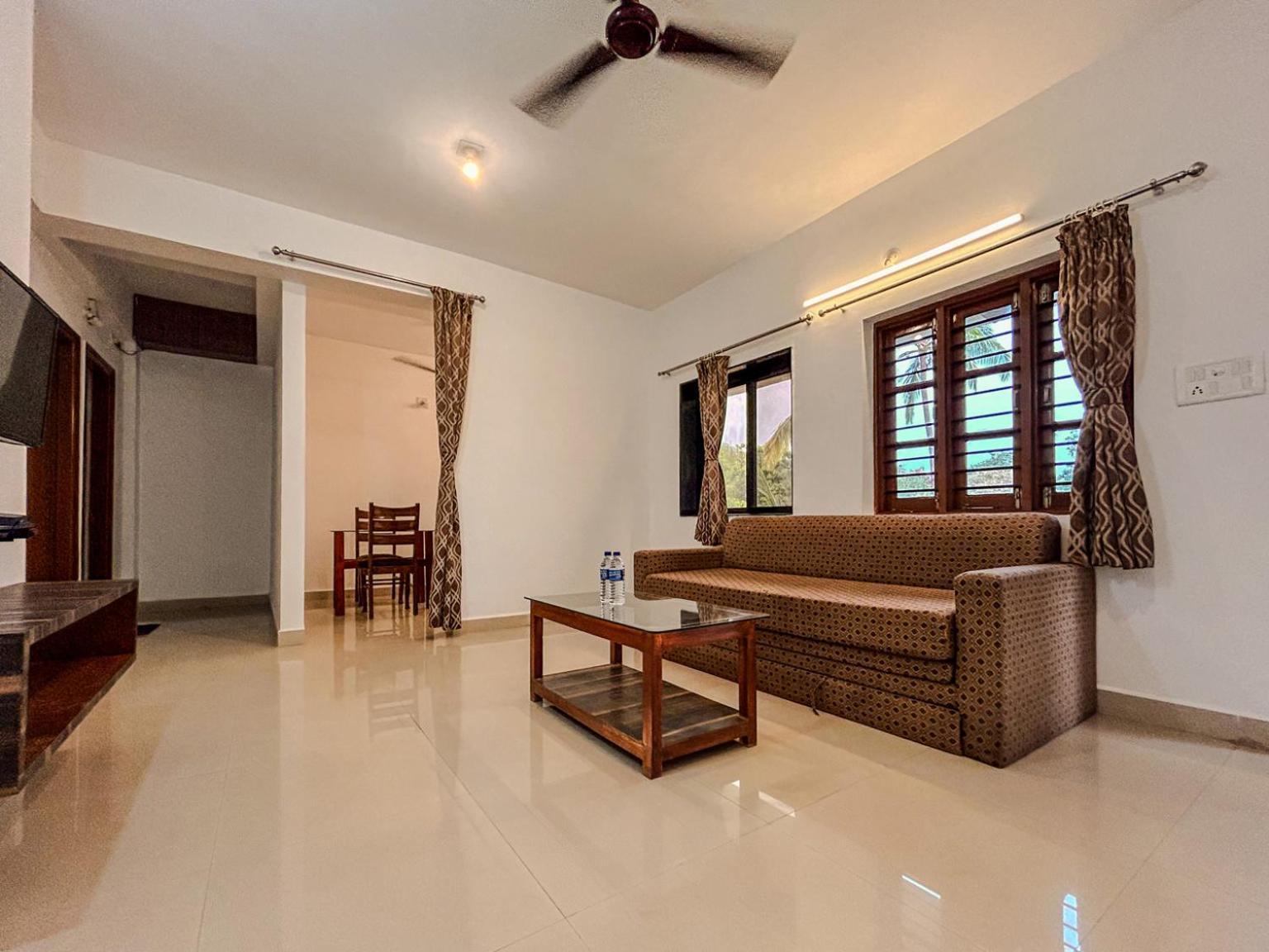 La Costa Residency Hotel Anjuna Bagian luar foto