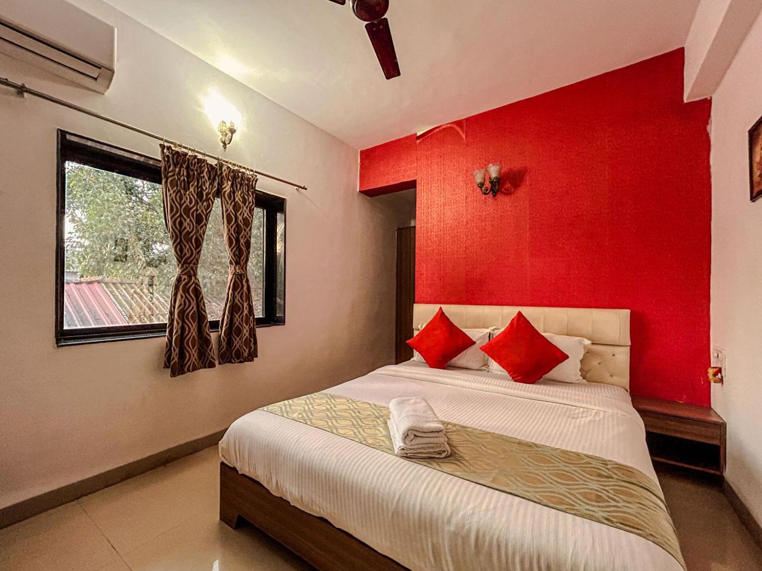 La Costa Residency Hotel Anjuna Bagian luar foto